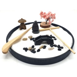 Giardino Zen stile giapponese rotondo