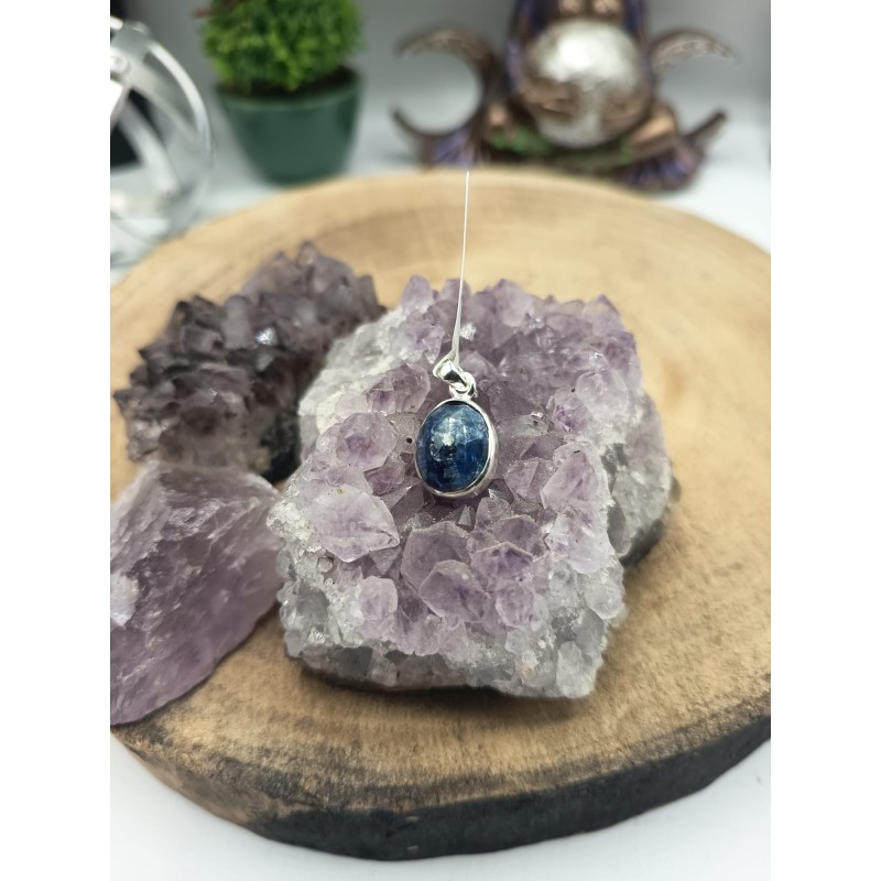Ciondolo in Cianite