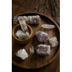 Corso " Pietre e Cristalli : un viaggio tra cristalloterapia,fitoterapia e poteri magici "