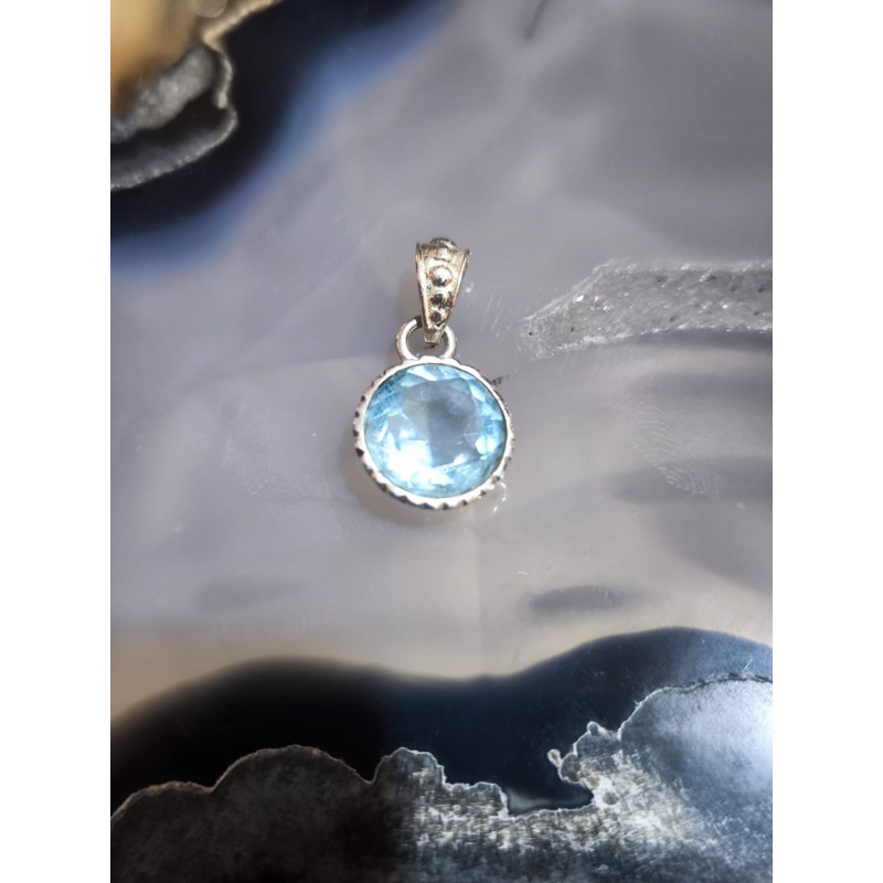 Ciondolo Circle Topazio Azzurro
