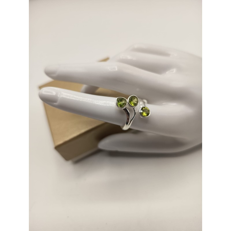 Anello Trio in Peridoto sfaccetato