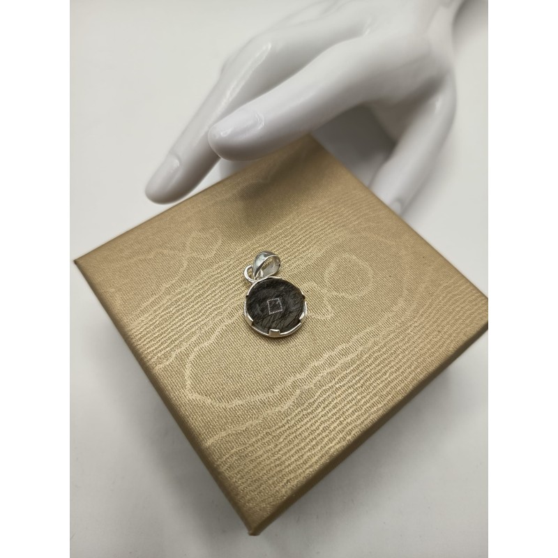 Ciondolo in Quarzo Tormalinato circle